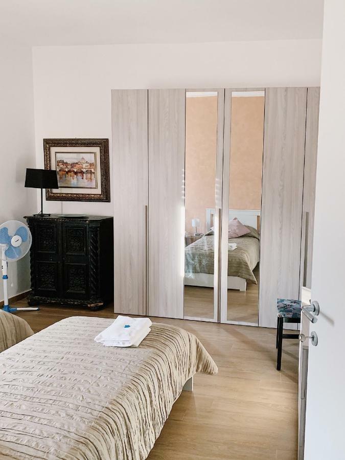 Romamourhouse Exteriér fotografie